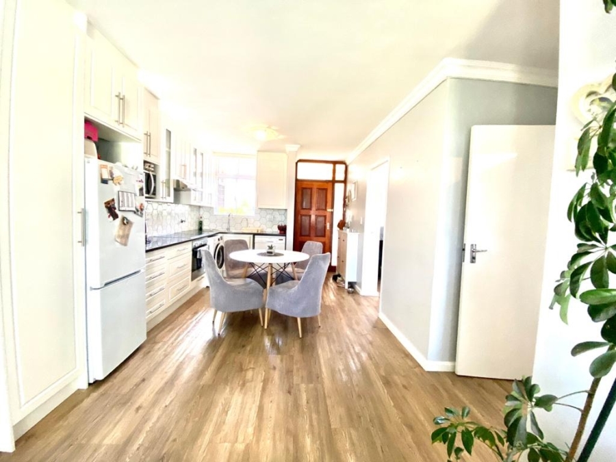 To Let 2 Bedroom Property for Rent in Royal Ascot Western Cape